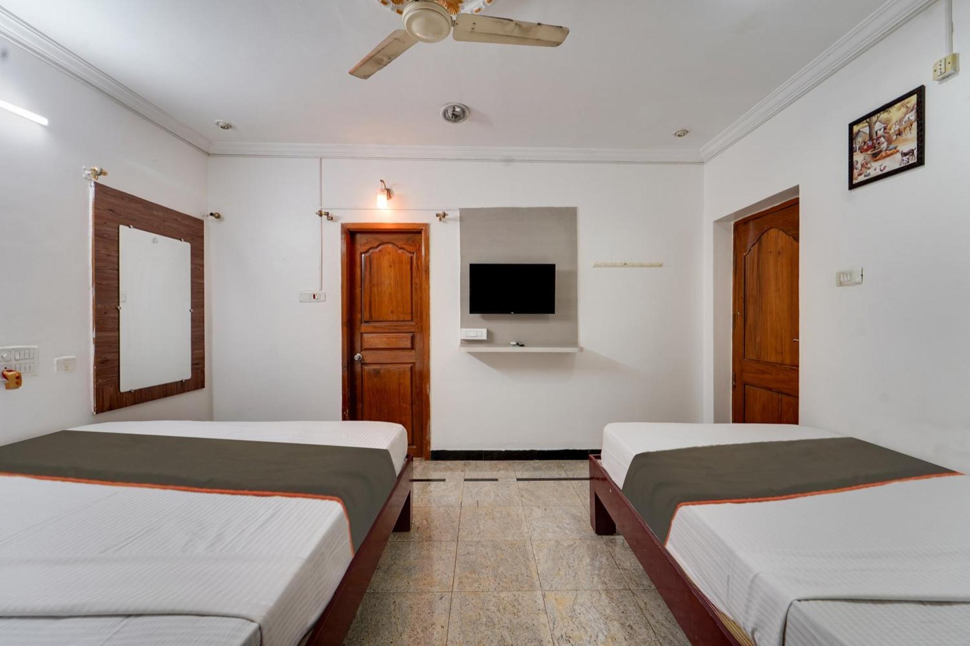Collection O Mahika Homestay Tirupati Exterior photo